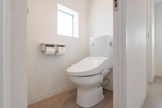 Higashi-Shinjuku 902 - 2