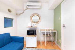 Higashi-Shinjuku 906 - 6