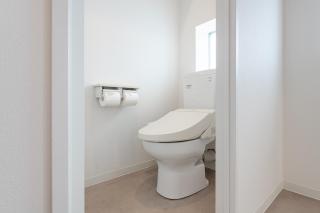 Higashi-Shinjuku 906 - 2