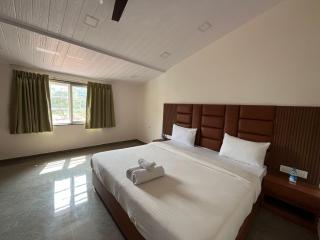 Khushi Riverside Resort & Spa - Mahabaleshwar - 6