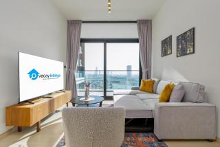 Vacay Lettings - Binghatti Emerald,JVC- Pool View - Dubai - 5