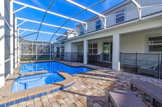 More Space Than Needed Huge 6 Bedroom Home! villa - Davenport - 0