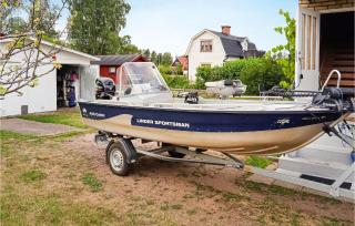 2 Bedroom Nice Apartment In Hultsfred - Hultsfred - 2