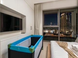 Al-Fannan at Downtown Views 2 - Best Burj Khalifa View - Brand New Luxury 2 Bedroom Apartment - Dubai - 4