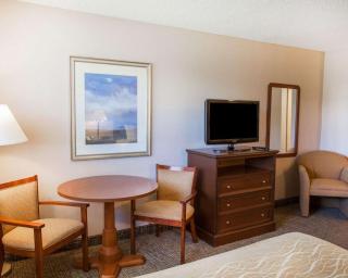 Quality Inn Kirkland - Kirkland - 7