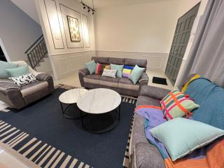 FunkyVila5 16PX 4BR Near188Tower, Artstreet, HTTA - 8