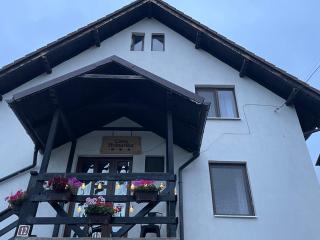 Casa Hoinarilor - Bran - 9