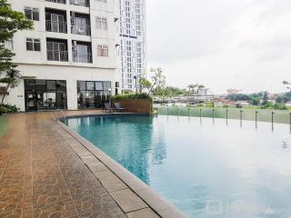 Nice and Spacious Studio at Serpong Greenview Apartment By Travelio - 6