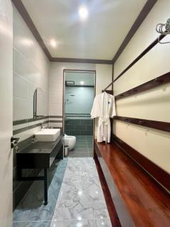 Marina Style Sea View Hotel - Phu Quoc - 3
