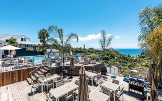 2 Levels of Magnificient Sea Views - Palm Beach - 7