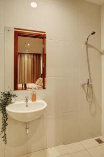 Cozy 3BR Asatti Apartment near ICE BSD By Travelio - 7
