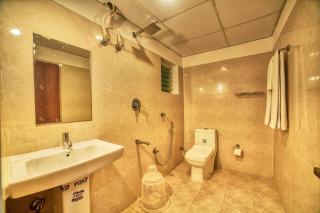Visa Inn Hotel 4kms from Airport l Free Airport pickup & drop 24x7 - Bangalore - 6