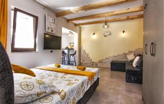 Cozy Home In Turanj With Wifi - Turanj - 9