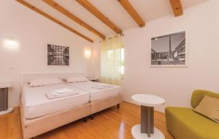 Cozy Apartment In Starigrad Paklenica - Starigrad-Paklenica - 3