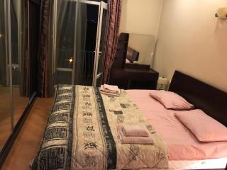 Modern and Cozy Apartment in the City Center - Tbilisi - 3
