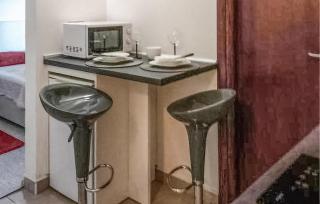 Cozy Apartment In Vodice With Lake View - Vodice - 8