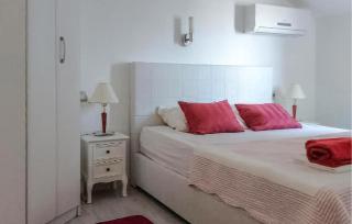 Cozy Apartment In Vodice With Lake View - Vodice - 6