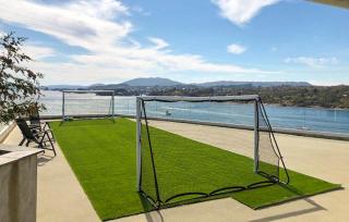 Gorgeous Apartment With Wifi - Godvik - 6