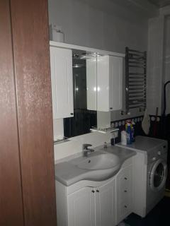 Modern and Cozy Apartment in the City Center - Tbilisi - 2