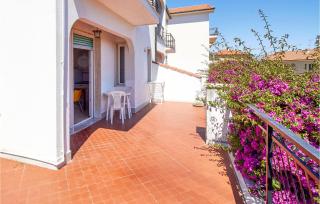 Amazing Apartment In Pietra Ligure With Wifi - 2