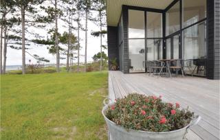 Three-Bedroom Holiday Home In Ebeltoft - Ebeltoft - 1