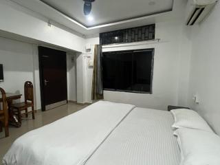Comfort Stay Villa - 8