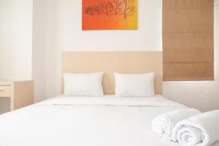 Homey and Warm 1BR Belmont Residence Puri Apartment By Travelio - Jakarta - 0