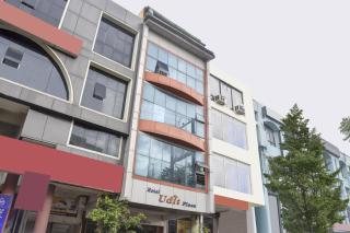 Collection O Udit Plaza - 7