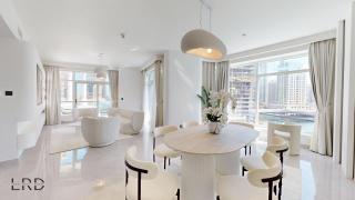 Luxurious Apartment with Marina Views - Dubai - 0