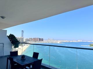 Private Beach Sea View HighFloor Palm Jumeirah - Dubai - 7