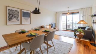 Apartamento com varanda e garagem - Oporto - 1