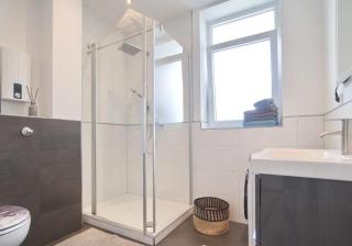 Luxuriöse 2,5 Zimmer Oase Komplett ausgestattet in Top Lage - - 4