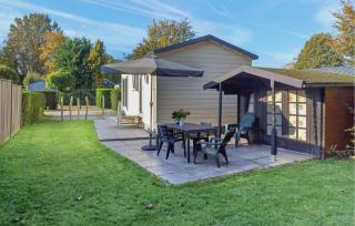 Pet Friendly Home In Heinkenszand - 3