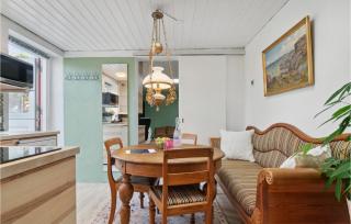 2 Bedroom Amazing Apartment In Allinge - 2