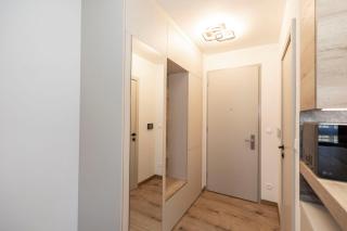 ALURE RESIDENCES 9 & 24h self check-in, private parking in front of the apartment building included, new building, terrace, the apartment building has its own park with a lake and outdoor fitness, children's playground, CITY CENTER - Banská Bystrica - 6