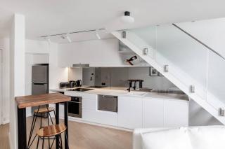 KozyGuru Sydney CBD Harbor View Loft with Parking - Sydney - 6