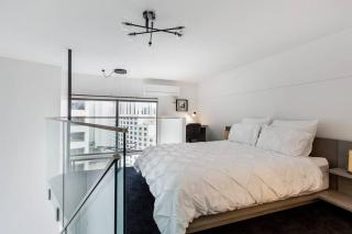 KozyGuru Sydney CBD Harbor View Loft with Parking - Sydney - 2