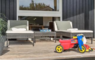 Three-Bedroom Holiday Home In Askeby - Askeby - 2