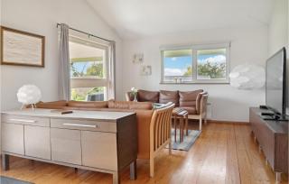 Three-Bedroom Holiday Home In Askeby - Askeby - 7