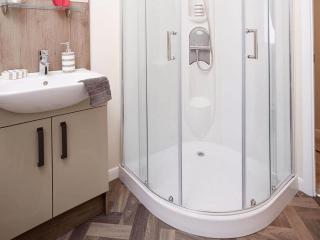 Limetree Lodge 2 at Thurston Manor Leisure Park - 6