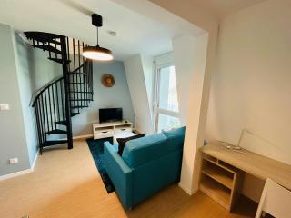 We Live In R - Duplex 502 - Reims - 9
