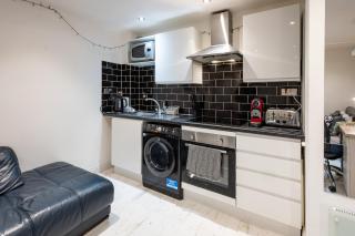 Studio Flat in Stepney-Limehouse - Central London - 4