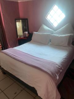 Khosanatours tours and travel - Soweto - 9