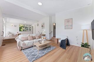 Modern House with Spacious Backyard in Telopea - Sydney - 9