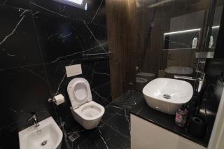 2 Steps from city center apt 3 3 - 6