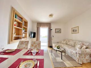 Family Apartments Viva close to the Beach - Krk - 7