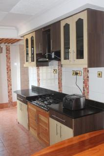 Eshborns House - Near Jomo Kenyatta International Airport and SGR with shuttle services - Nairobi - 4