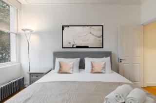 Heavenly Stays, Knightsbridge, Stylish 2-BD Escape - Londra - 6