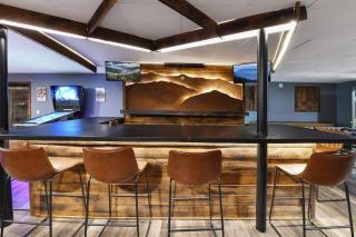 Greystone In The Smokies - Luxury Lodge - Pool - 8