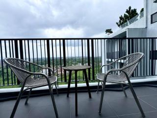 The Podium-Studio-Free 1 Parking-6 Pax - Kuching - 5